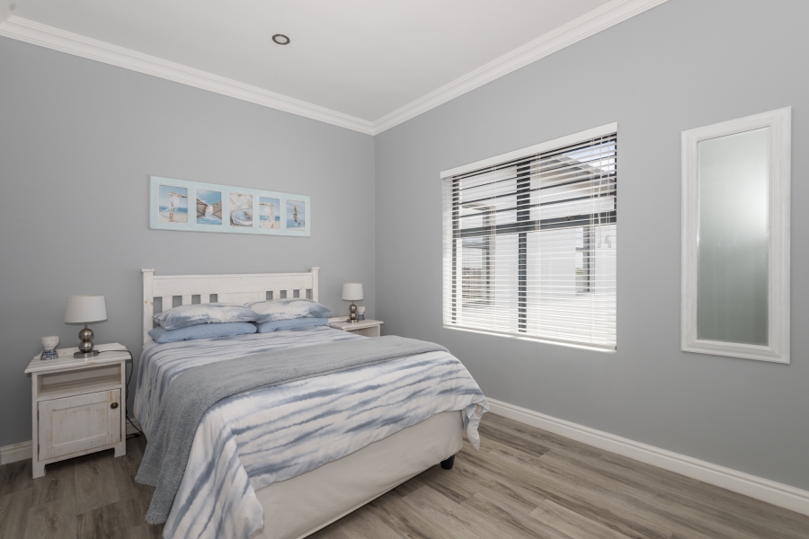 4 Bedroom Property for Sale in Myburgh Park Western Cape